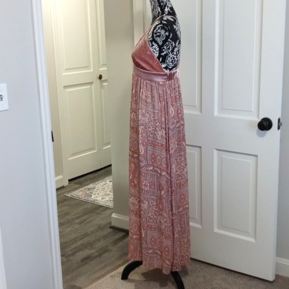 🩷Wonderly🩷 - Rose Pink Paisley Medallion "Road Trip" Midi Dress - Picture 8 of 13